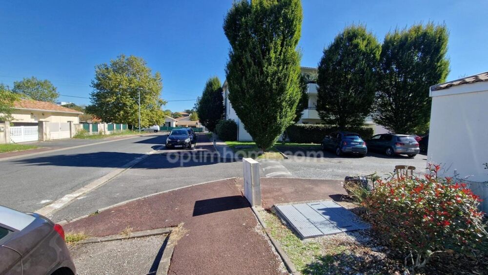 Vente Parking/Garage Place de Parking extérieure Bordeaux Caudéran. Idéal investisseur ou résidents Bordeaux