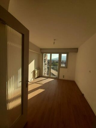  Appartement � louer 2 pi�ces 59 m�