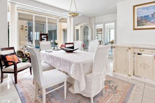  Villa à vendre 8 pièces 240 m²