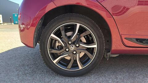 Yaris 1.5 VVTi 100 Hybrid E-CVT Collection 2017 occasion 10300 Sainte Savine