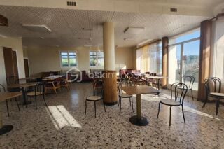  Immeuble à vendre 15 + pièces 900 m²