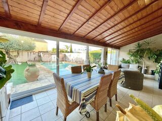  Villa � vendre 5 pi�ces 165 m�