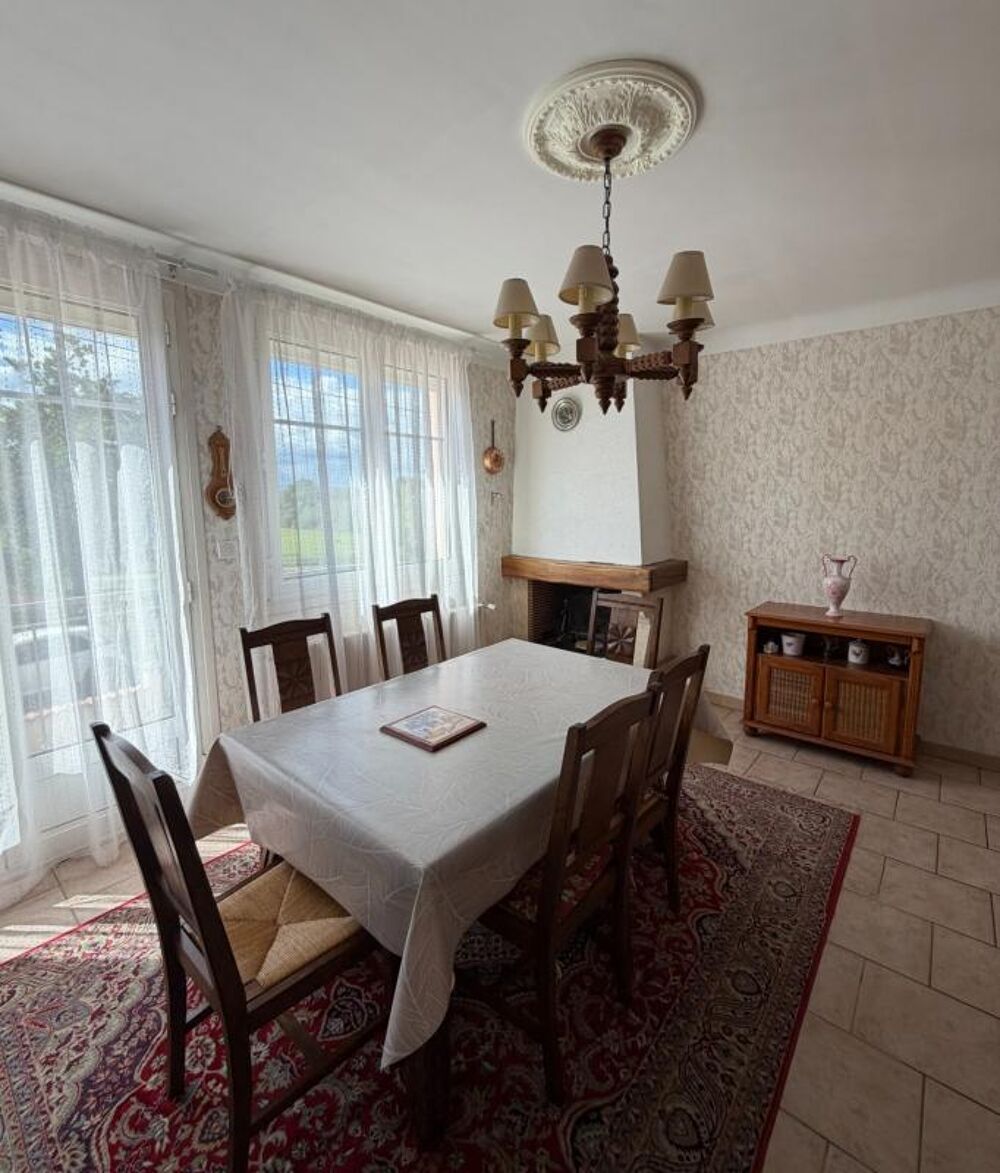 Pranzac. Maison 95 m² sur sous-sol avec garage
