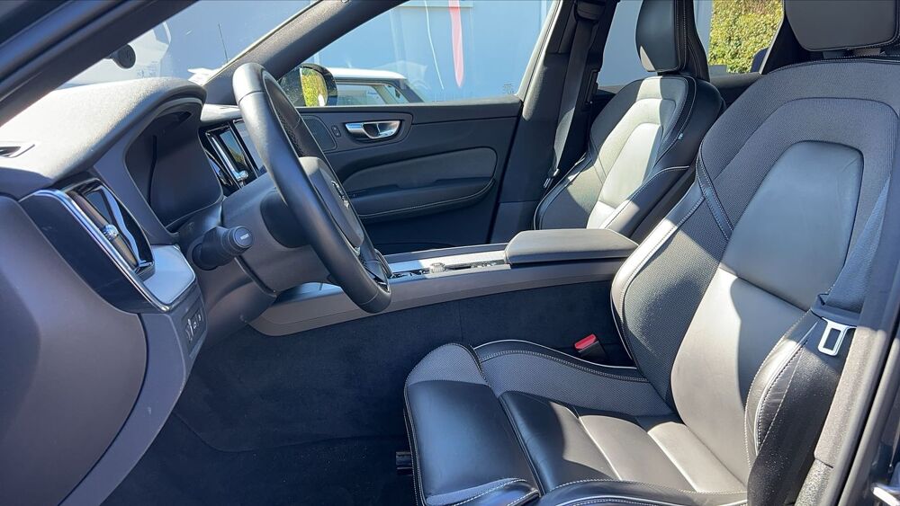 XC60 T6 Recharge 341 Plug in Hybrid AWD Geartronic8 R-Design - En 2022 occasion 63000 Clermont Ferrand