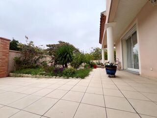 Vente Maison Magnifique maison de 145 m2 en R+1 sur un terrain 3 faces de 456 m² piscinable sans vis-à-vis Perpignan