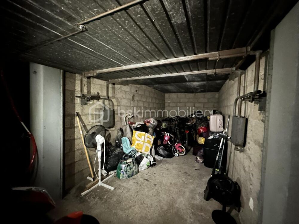 Vente Parking/Garage BOX AU RDC D'UN IMMEUBLE FÉRMÉ Bezons