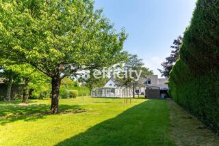  Maison à vendre 11 pièces 232 m²