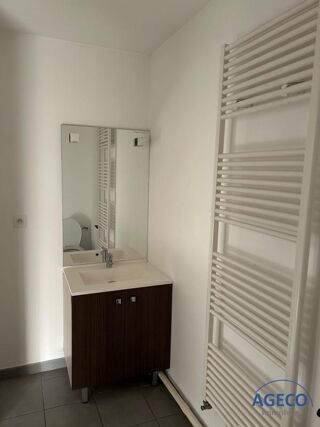  Appartement � vendre 3 pi�ces 77 m�