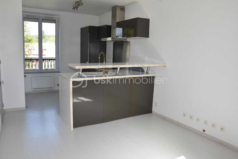 Exclusivité  Duplex fonctionnel proche RER à Saint Chéron