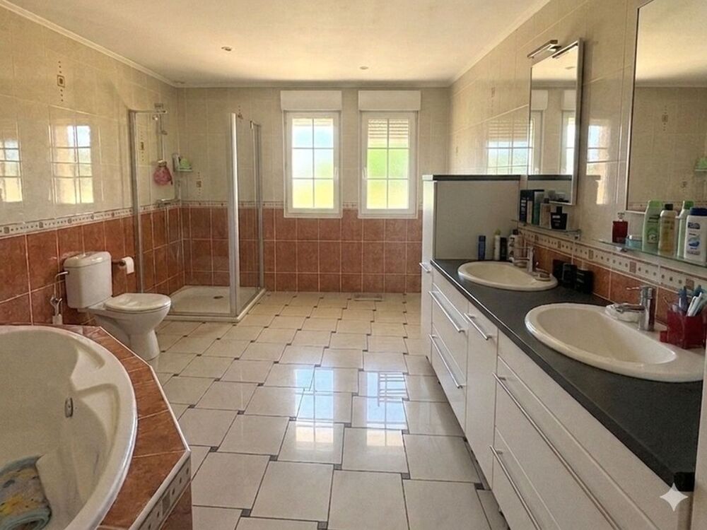 Maison à vendre 6 pièces (54)