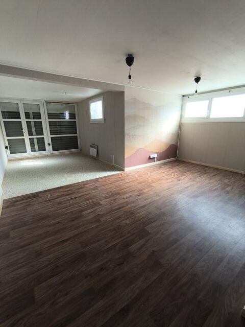 VILLEFONTAINE - bureau 100 m&sup2; 105000 38090 Villefontaine