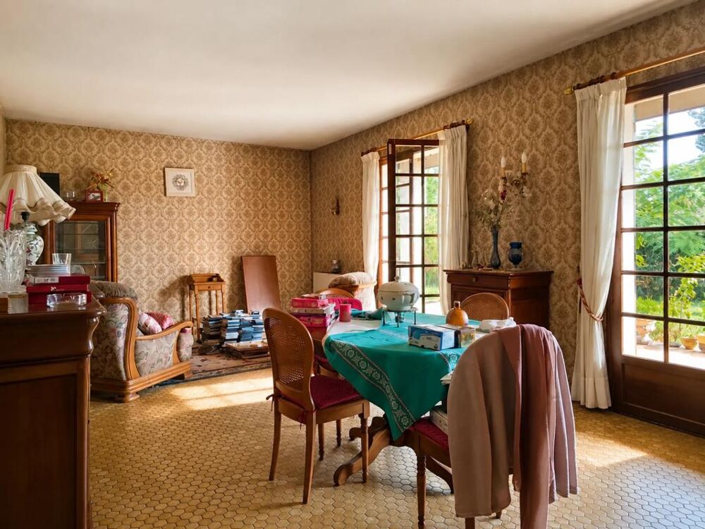 Maison à rénover de 100 m2 à Léognan