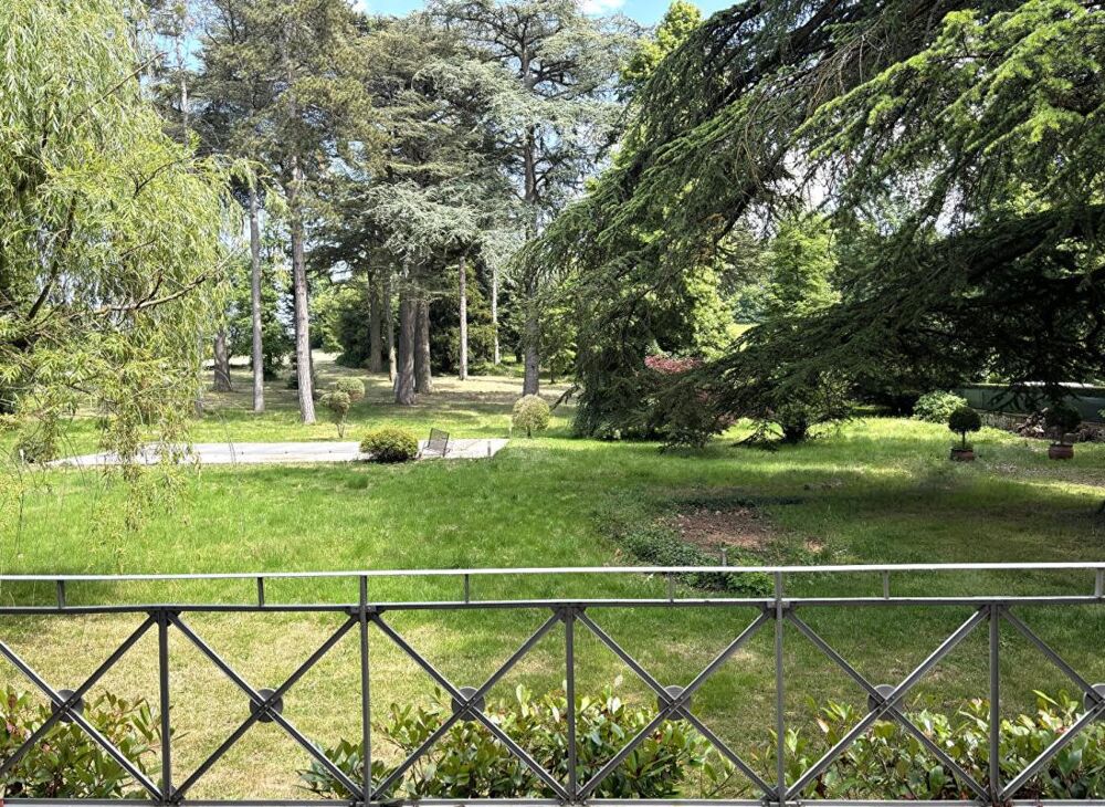LA TALAUDIERE 42350 Propriété dans une maison de maitre Appartement 454m² 4 chambres