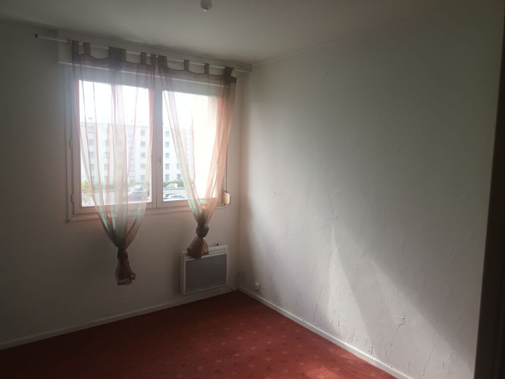 Chambre de 9m2 à louer sur Saint-Priest