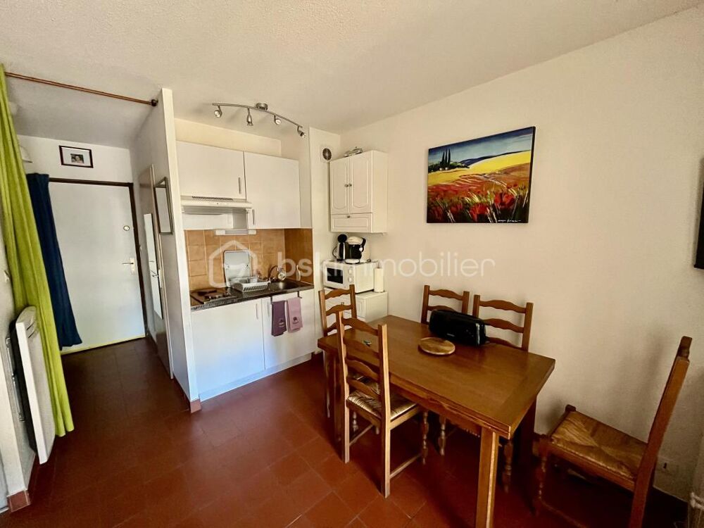 La Londe-les-Maures  Studio avec véranda, jardin et parking privatif