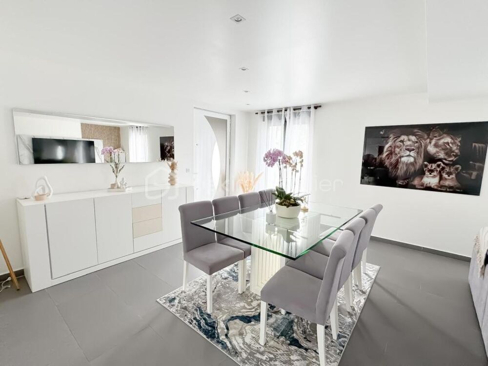Vente Maison Magnifique pavillon familial à saisir intégralement rénové et meublé, avec piscine aux portes de Val d'Europe Villeneuve saint denis