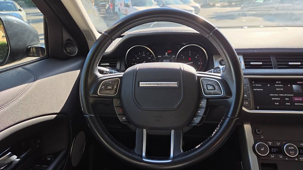 Range Rover Evoque 2.0 TD4 180 AWD BVA9 SE Dynamic 2018 occasion 83600 Frejus