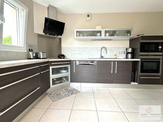  Maison  vendre 6 pices 155 m