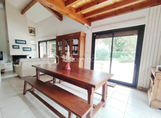  Villa à vendre 6 pièces 204 m²
