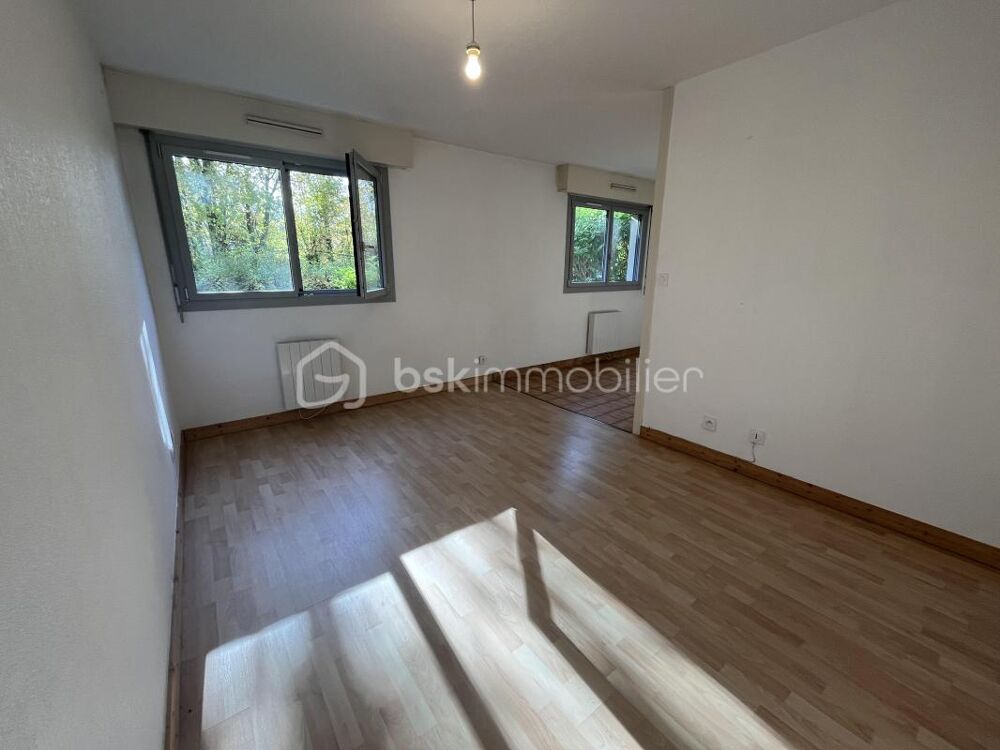 T1 bis de 35 m² avec alcôve nuit et cave  Meylan Les Buclos Idéal Premier Achat, Pied-à-terre, Investissement Locatif ou Profes