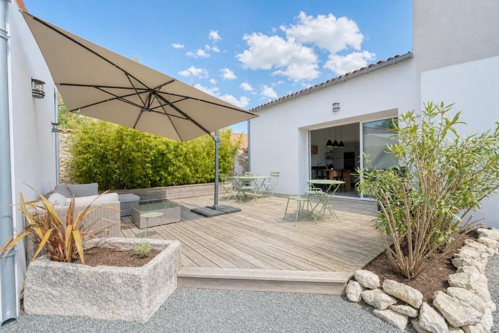 Vente Maison Maison meublée rénovée, 4 chambres, Puilboreau Puilboreau