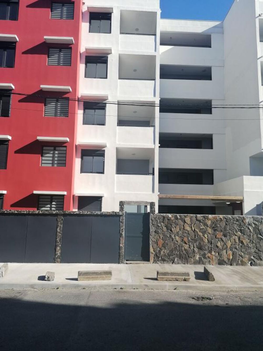 ORPI-SAINT DENIS-Appartement T4