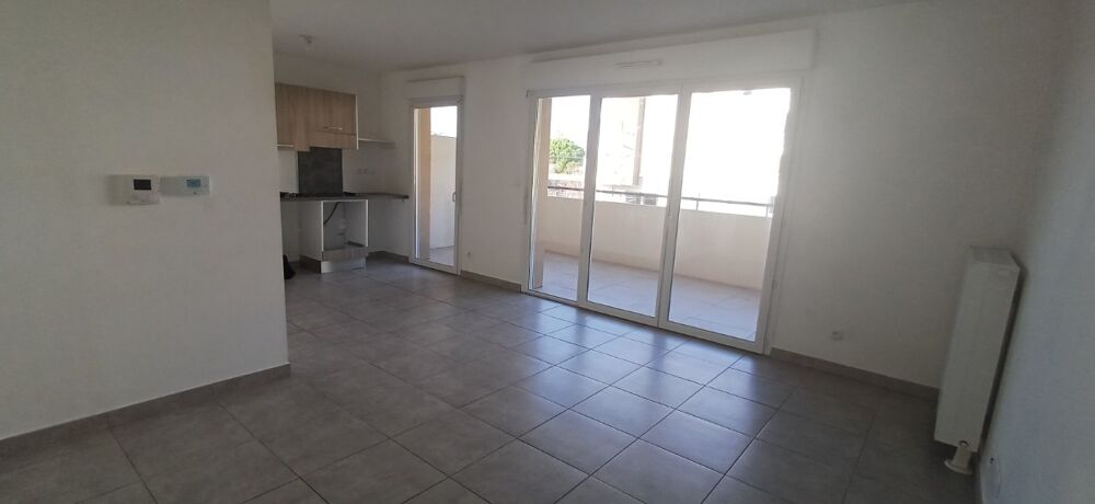 Location Appartement T2 avec terrasse et parking à LA SEYNE SUR MER La seyne sur mer