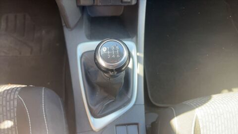 Auris 1.4 D-4D 90 Business 2015 occasion 35420 Louvigne Du Desert