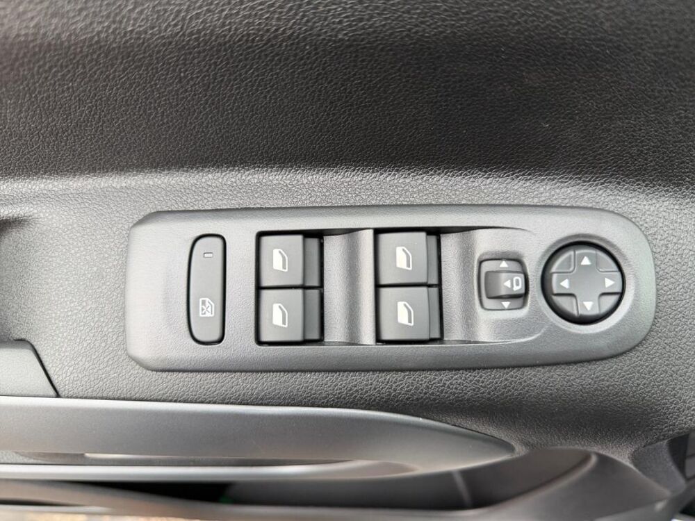 Berlingo III MULTISPACE (3) M 1.5 BLUEHDI 130 S&S PLUS EAT8 5PL SANS 2026 occasion 55800 Contrisson