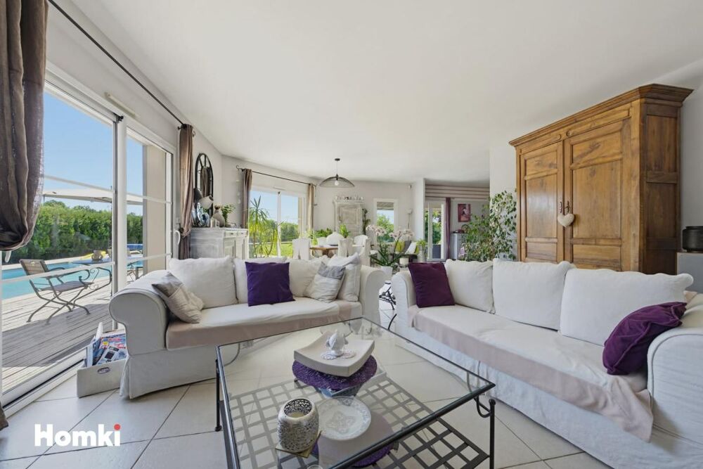 Maison/Villa T6 de 169 m² à Sainte-Eulalie 33560