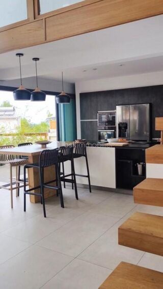  Villa � vendre 4 pi�ces 160 m�