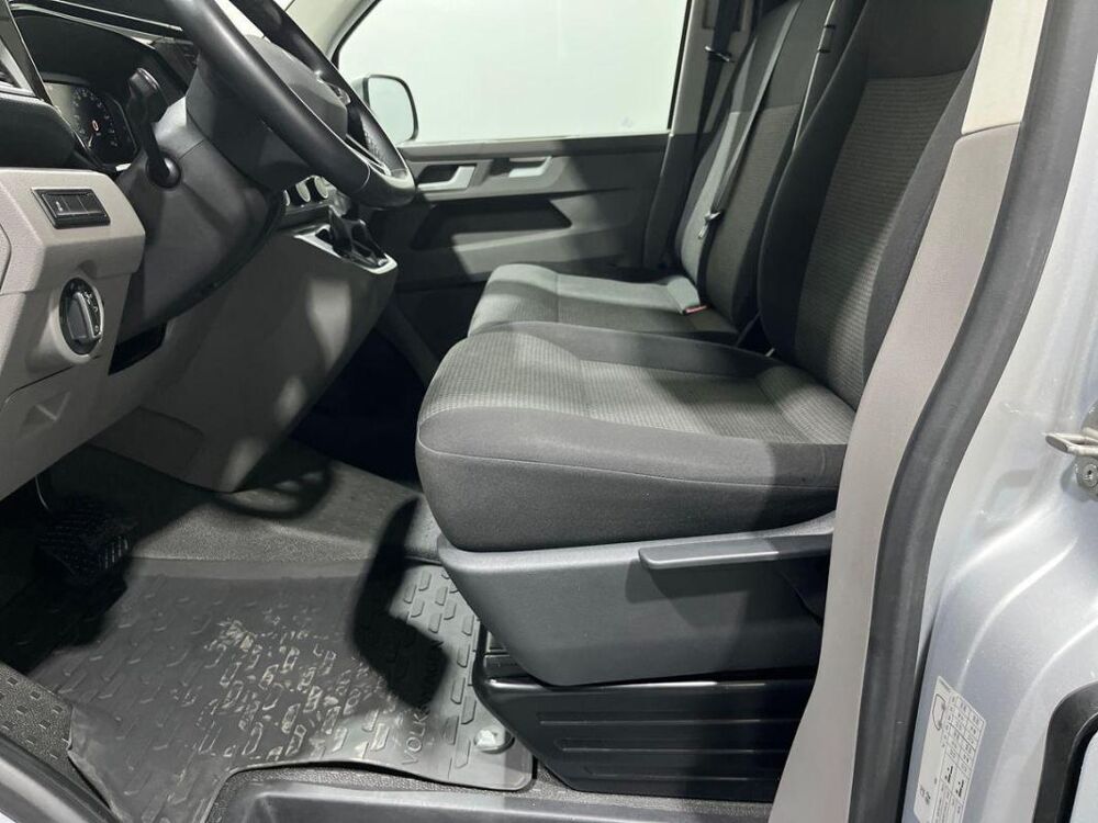 Transporter 6.1 FOURGON L1H1 2.0 TDI 204 DSG7 BUSINESS 2023 occasion 31100 Toulouse