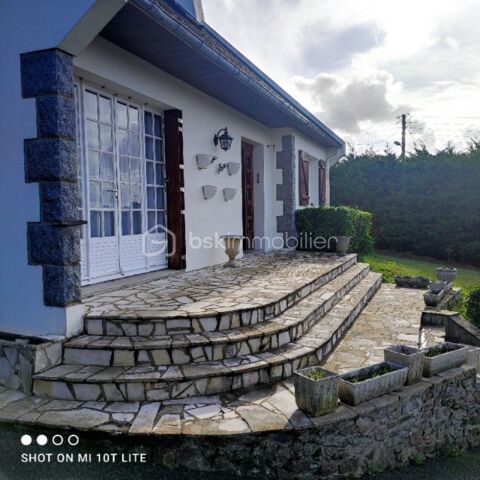 A vendre maison en pierre beaux volumes proche mer dans petit hameau 285960 Binic (22520)