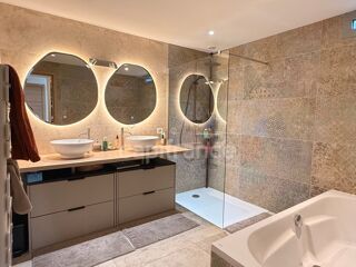  Villa � vendre 6 pi�ces 180 m�