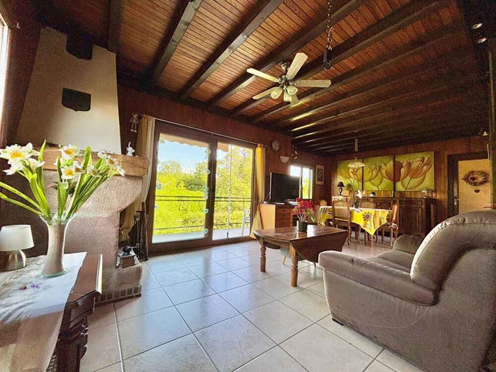 MASSONGY Maison T5 110 m² , 732m² de terrain , secteur calme (74140)