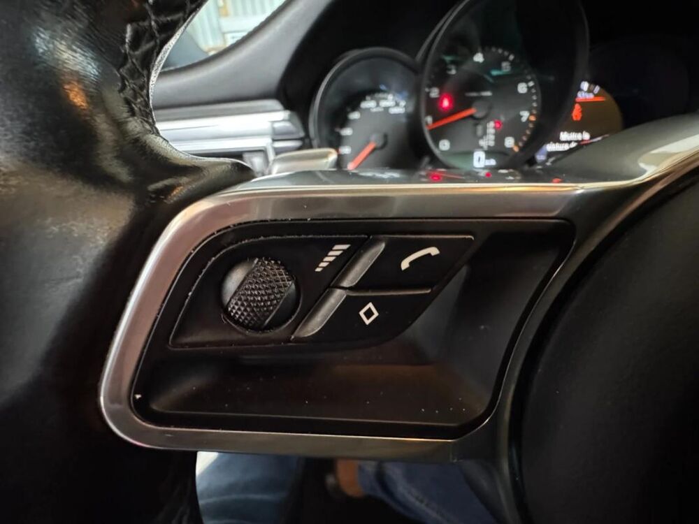 Macan 2.0 250 ch PDK 2018 occasion 56120 Les Forges De Lanouee