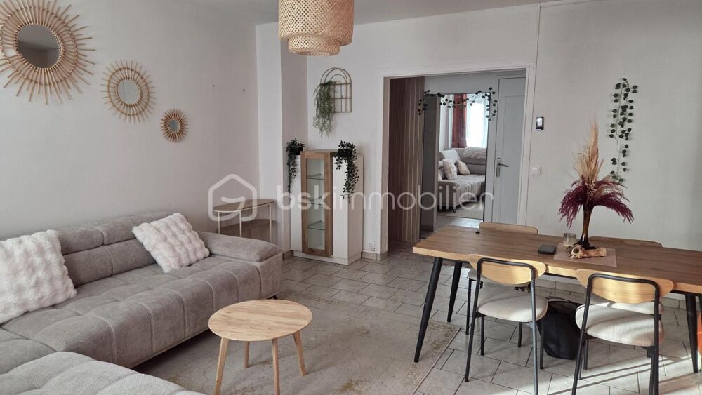 Givet : Appartement 77m² meublé 3 chambres avec garage et cave