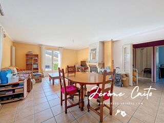  Maison  vendre 9 pices 229 m