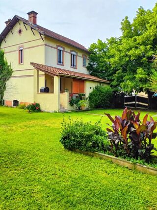  Maison � vendre 8 pi�ces 240 m�