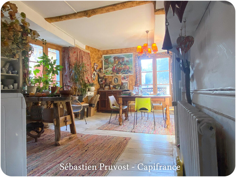 Maison à vendre 8 pièces BRANTOME (24) Immeuble de 400m2, rdc commercial, 4 chambres, studio, accès rivière, terrasse