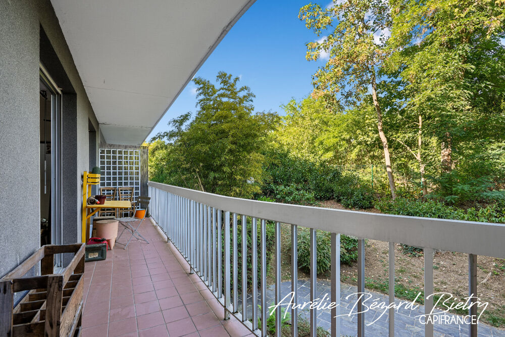 Vente Appartement Appartement familial avec deux balcons et vue dégagée Sevres