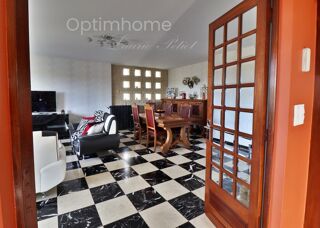  Maison à vendre 10 pièces 226 m²