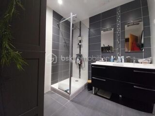  Immeuble � vendre 9 pi�ces 159 m�