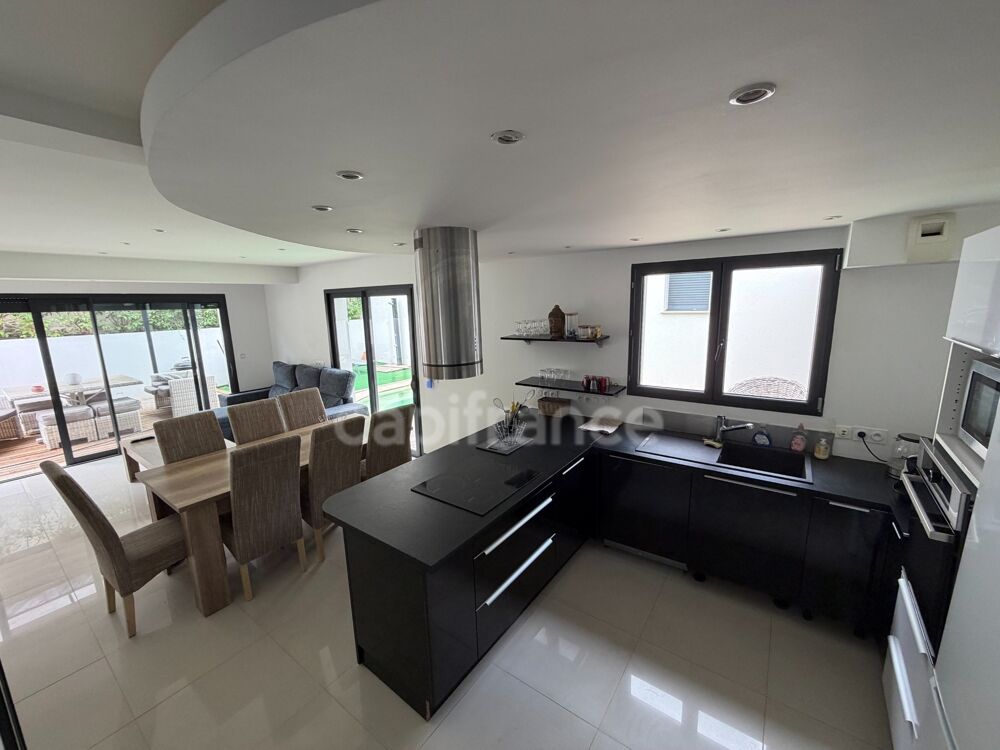 Vente Maison Maison à vendre 4 pièces SAINT AYGULF (83), piscine, jacuzzi,2 terrasses, jardin Saint aygulf