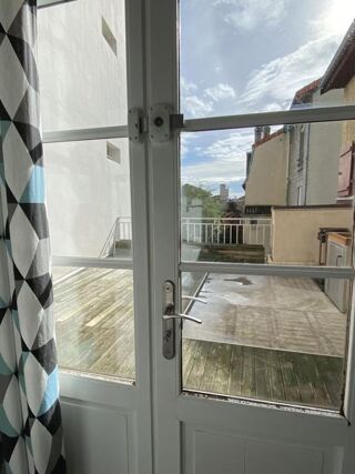  Immeuble à vendre 5 pièces 131 m²