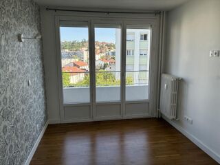  Appartement à louer 3 pièces 66 m²