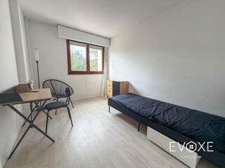  Appartement à louer 4 pièces 80 m²