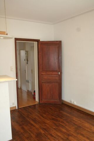  Appartement à louer 2 pièces 35 m²