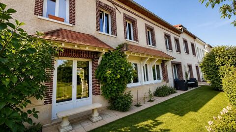   Maison de 8 pièces de 221 m² à Poses Maison - 8 pièce(s) - 221 m²