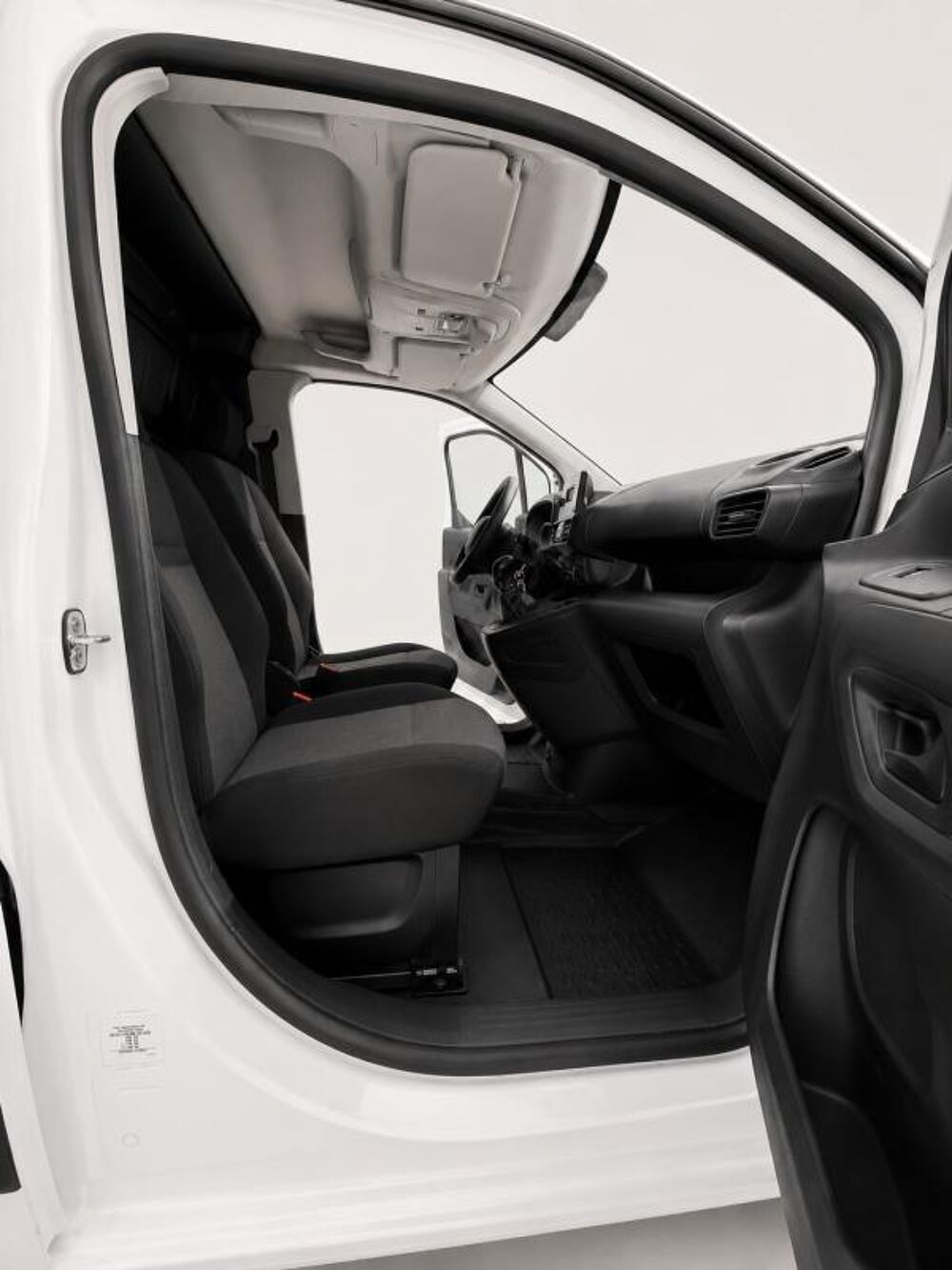 Berlingo 1&deg; Main / 1.5l B HDI 75cv Version Club CLIM/T&eacute;l/R&eacute;gul/Limit 2021 occasion 60430 Abbecourt
